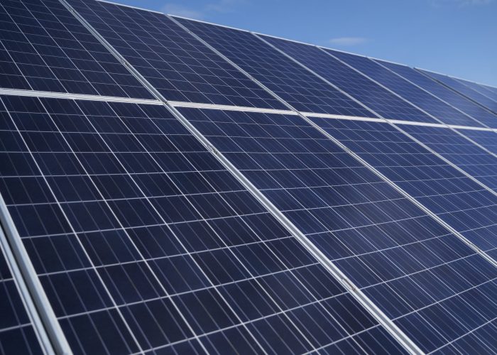 low-angle-solar-pannels-arrangement